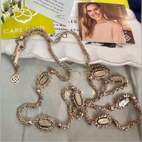 Kendra Scott Jewelry - VINTAGE Kendra Scott Rose Gold Leighton Necklace